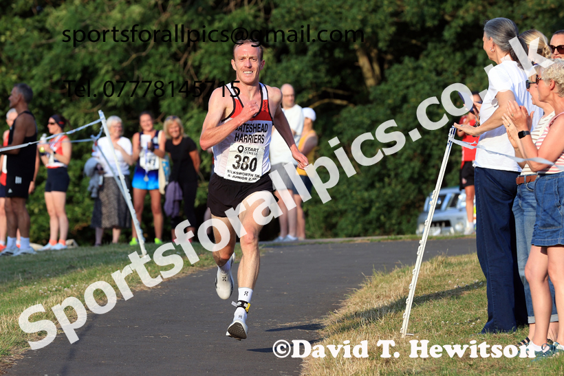 Senior Men and Men V40, 2026 Sunderland 5k, Silksworth, Sunderland. Photo: David T. Hewitson/Sports for All Pics